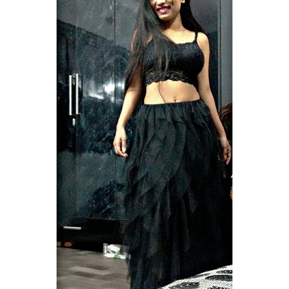 Black net flared skirt - Picture 4 of 5